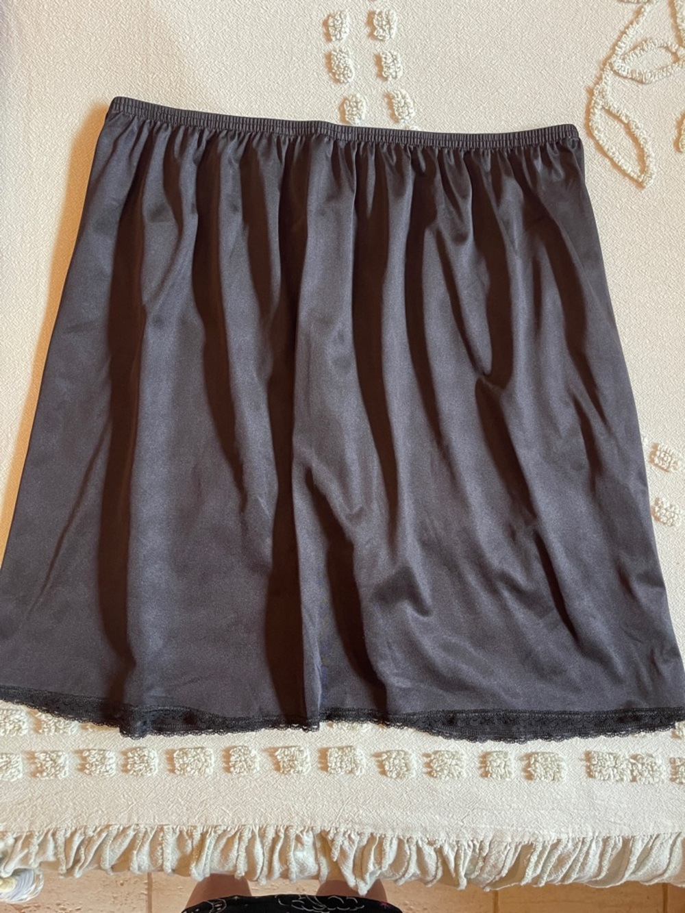 Vanity Fair half slip.  Like new.